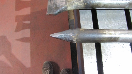 Hydraulikhammer.JPG - nachgeschmiedetes Hydraulikhammereisen